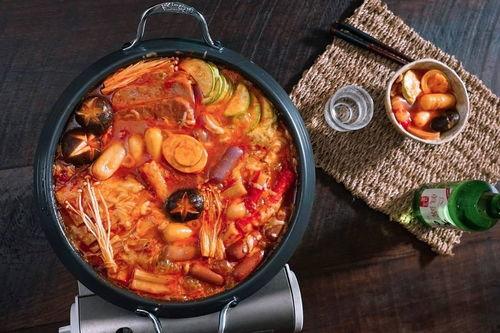 伊宁市网红泡面,舌尖上的美食传奇